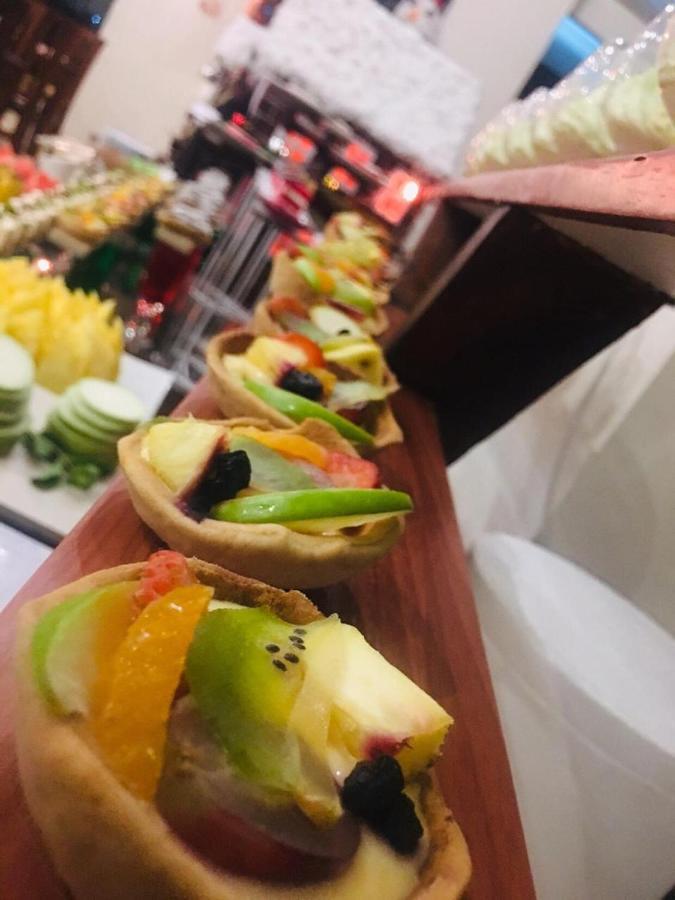Rivendell Hotel كاندي المظهر الخارجي الصورة