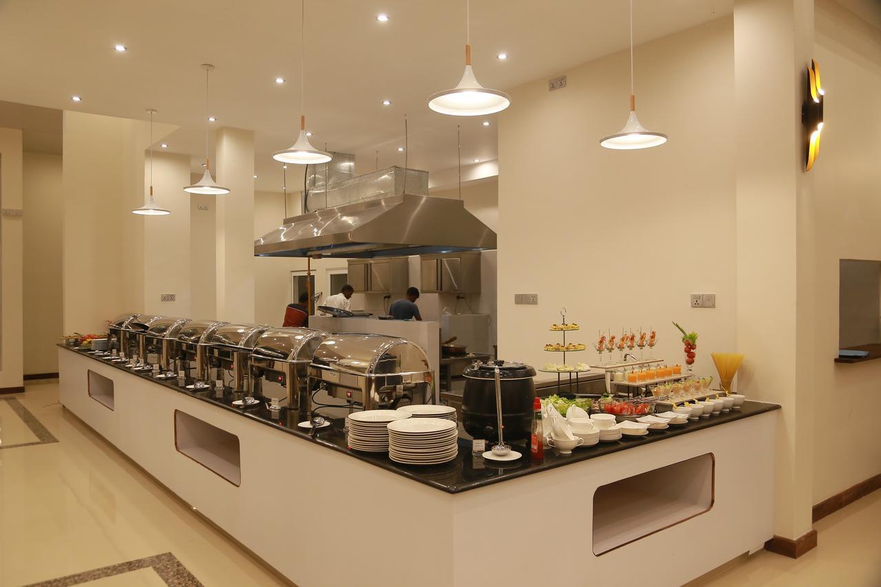 Rivendell Hotel كاندي المظهر الخارجي الصورة