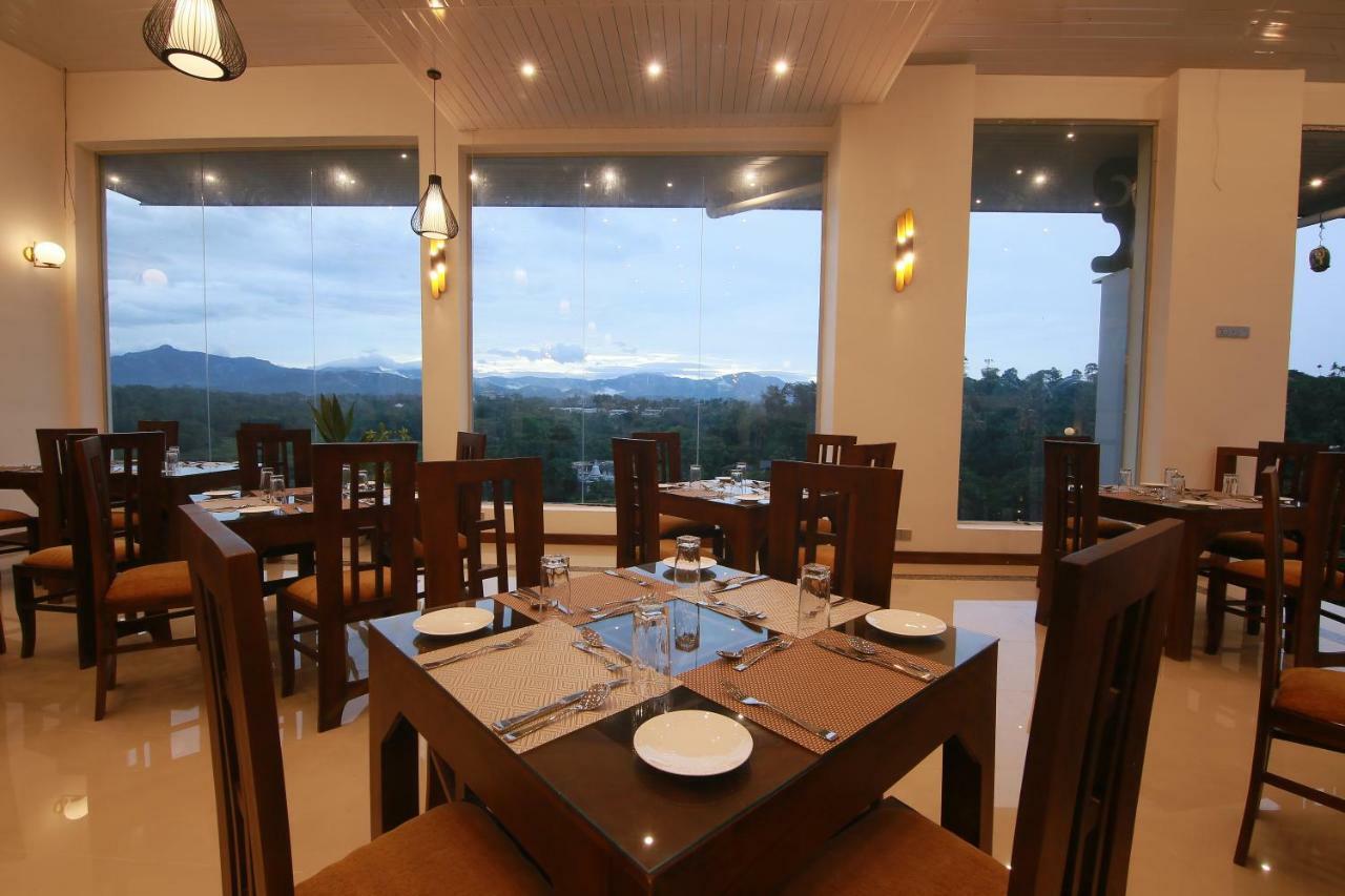 Rivendell Hotel كاندي المظهر الخارجي الصورة